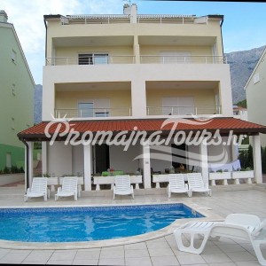 Apartmani Promajna - Vila sa bazenom Vjeko