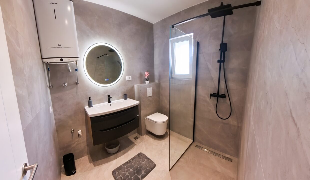 IMG_20250727_150632_00_152_PureShotx