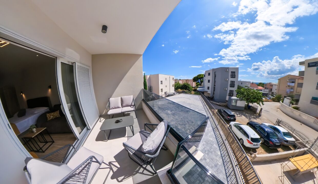 IMG_20250727_152630_00_174_PureShotx