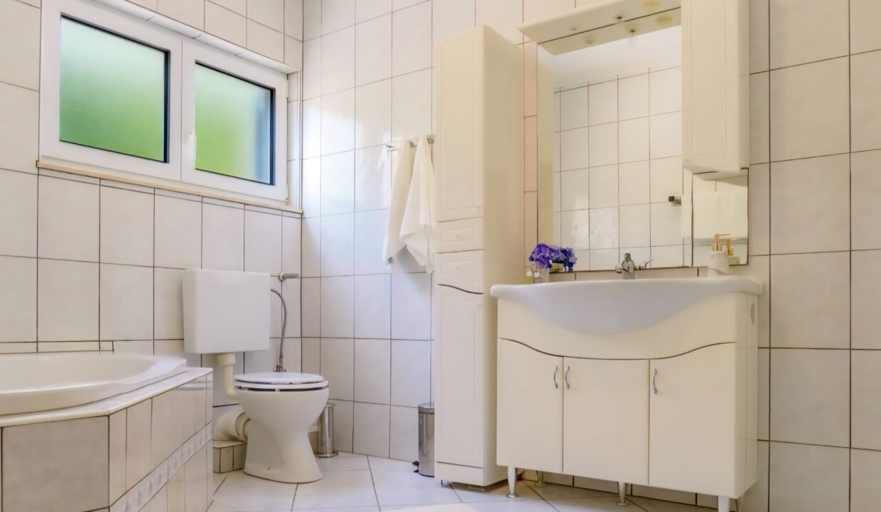 Screenshot_20260206_210712_Airbnb